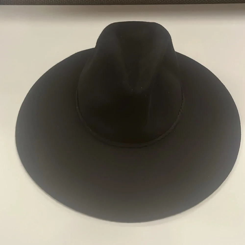 Anthropologie Classic Black Hat 100% wool large brim boho styled, One size